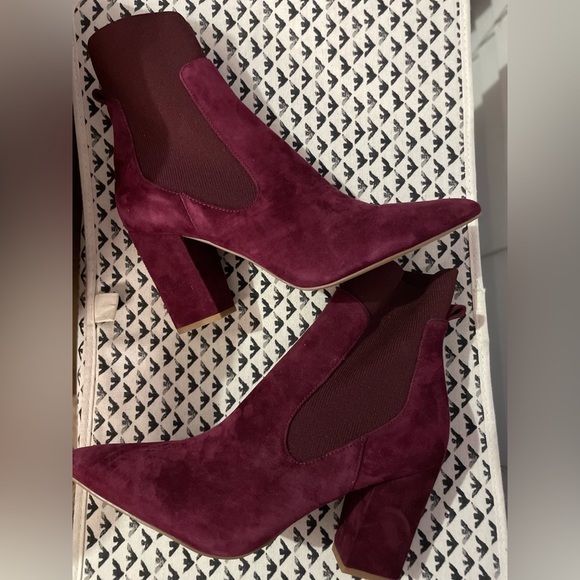 Steve Madden Boots - Picture 1 of 1